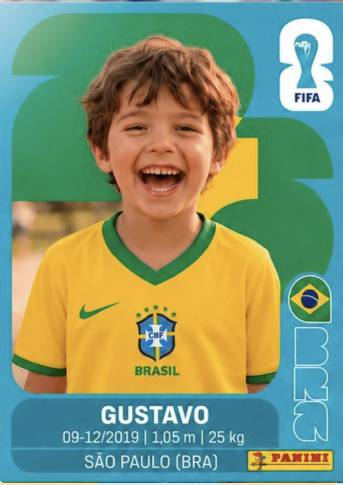 Figurinha pronta de criança sorrindo
